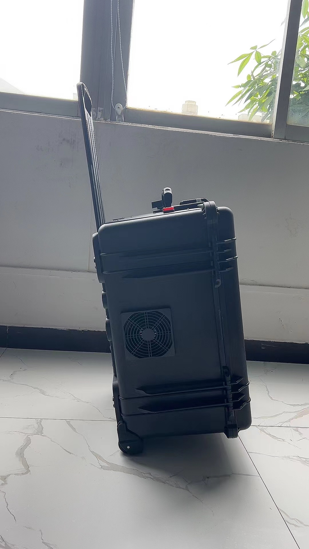 汪清手拉箱型移动通信干扰器